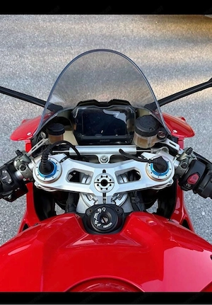 Ducati Panigale V4S Bild 4