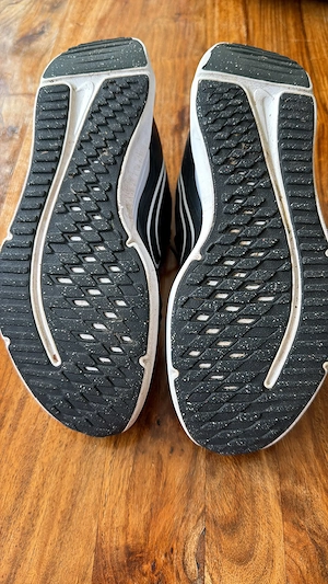 Nike Cosmic Runner Bild 4