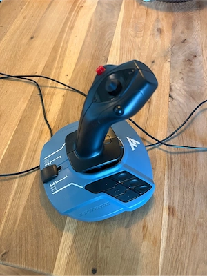 Thrustmaster T. Flight Stick X Joystick - Top Zustand Bild 3
