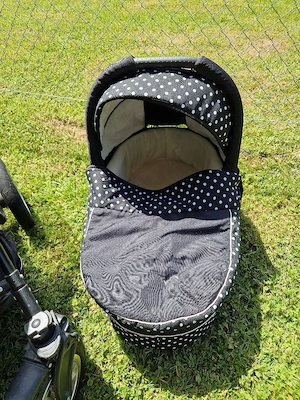 Kombi  Kinderwagen  Bild 5