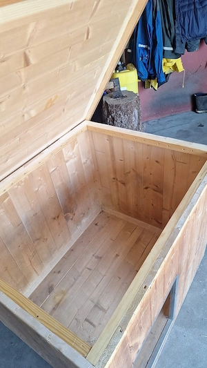 Hundehütte aus Holz  Bild 3