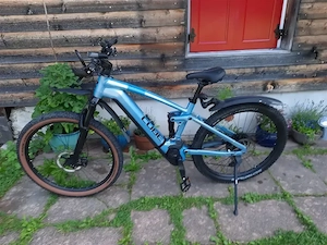 Cube Stereo Hybrid 120 Pro  750 Baujahr 2024 mit Ersatzakku