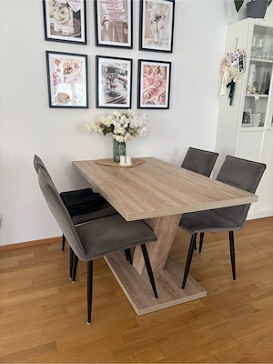 Esstisch & Stühle Bild 3