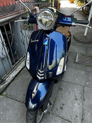 Vespa Primavera 50ccm Bild 3