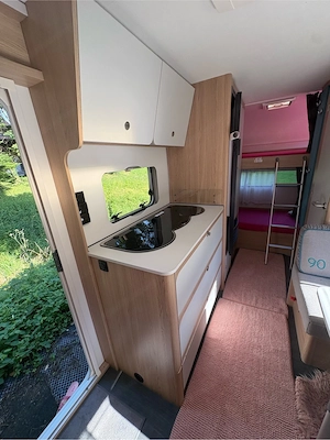 wohnwagen 6 Plätze Bild 3