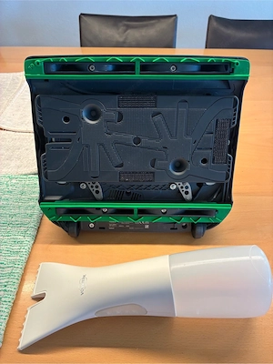 SP600 neuwertig, inkl. KOBOCLEAN & 9 Wischtüchern Bild 4