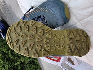 Lowa Trekkingschuhe Bild 2