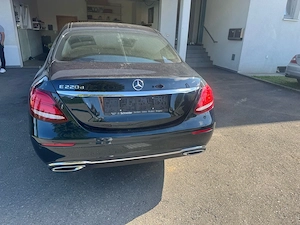 Mercedes E220 d Bild 4
