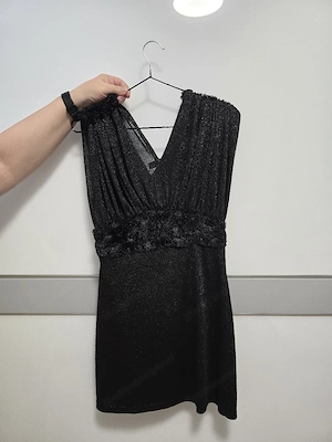 Schwarzes Glitzer-Minikleid mit V-Ausschnitt