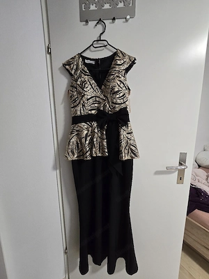 Abendkleid in Schwarz Gold mit Peplum-Oberteil und V-Ausschnitt