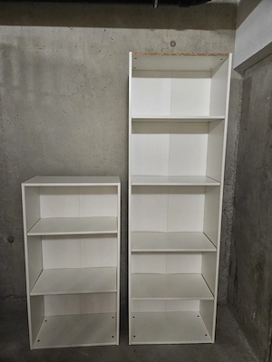 Aufbewahrungsregale 2x
