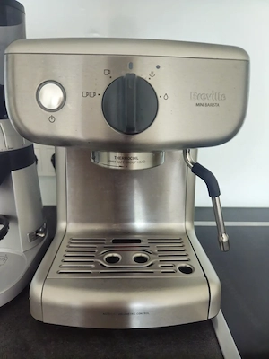 Siebträger Espressomaschine & Mühle Bild 2