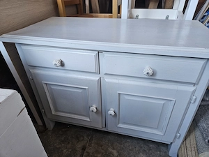 Kleine vintage Kommode Bild 2