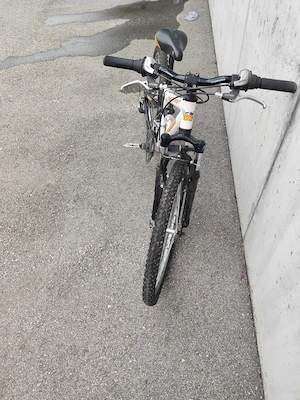 Fahrrad zu verkaufen mit Hinterfederung. Preis ist verhandelbar. Bild 3