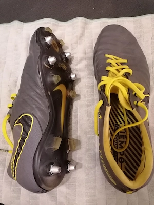 Adidas Nike Fußballschuhe, Größe 42 43 gebraucht. Bild 4