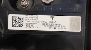 Original tesla model 3 r cklicht links hinten 1502088-00-c tesla model 3 lift hinten links lamp pass Bild 4