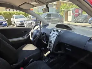 Toyota Yaris Bild 2