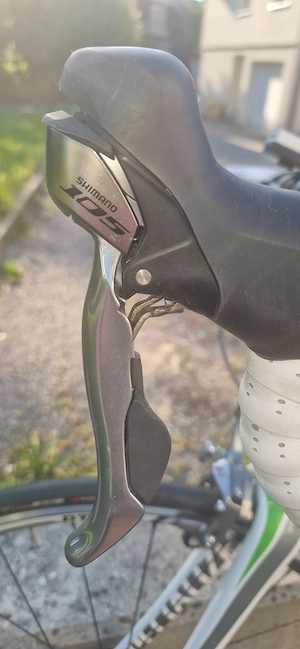 Rennrad Specialized Amira Elite, Damenfahrrad, Carbon, Weiß Grün, ultra-leicht Bild 4
