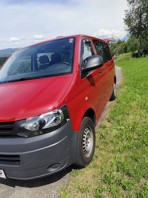 VW T5 Transporter   2.0 TDI   140 PS   9 Plätze Bild 5