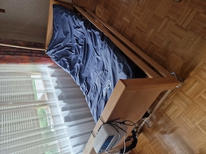 Pflegebett mit Wechseldruckmatraze
