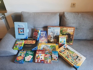 Kinderspiele und Puzzle