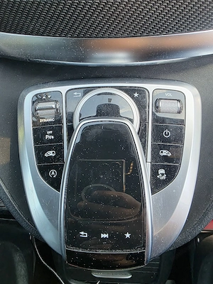 Mercedes-benz v-klasse 250d 4matic kompakt Avantgarde AMG LINE  Bild 3