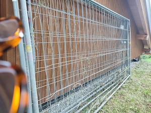 4 STK Bauzäune kostenlos an Selbstabholer 