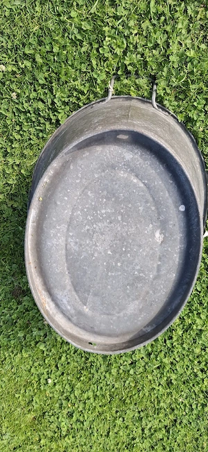Robuste alte Zinkwanne Bild 5