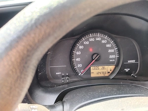 TOYOTA Yaris Kleinwagen Bild 6