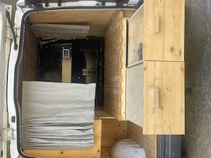 Mercedes Vito ausgebauter Kastenwagen Bild 3