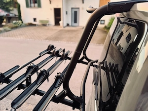 Original VW Bus Fahrradträger T6   T6.1 Schwarz - 4 Fahrräder - 7E0 071 104 Bild 3