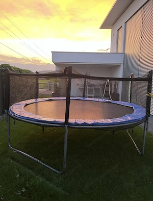Trampolin 305