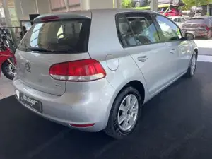VW Golf Bild 6