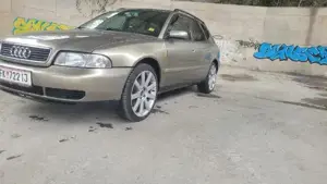 Audi A4 Bild 2