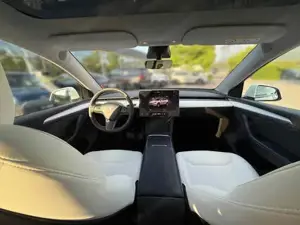 Tesla Model Y Bild 6