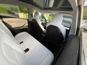 Tesla Model Y Bild 8