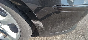 BMW 116i, 2 kms, 8 Reifen, Pickerl bis Juni  Innerlich und äußerlich in gutem Zustand. Bild 6