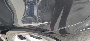 BMW 116i, 2 kms, 8 Reifen, Pickerl bis Juni  Innerlich und äußerlich in gutem Zustand. Bild 8