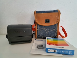 Polaroid 636 Closeup Sofortbildkamera Set mit Jeans-Tasche, Anleitung & Color 600 Film   Getestet Bild 3
