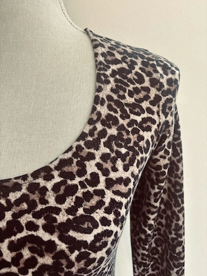 Damen langarm Body mit Leopardenmuster von Pigalle Bild 2