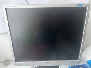 Samsung 19 Zoll Monitor (Type MY19MS)   Ideal für Büro, Homeoffice