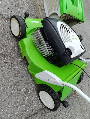 Benzin Rasenmäher zu verkaufen  Bild 2