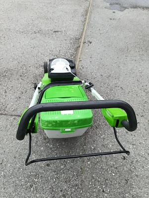 Benzin Rasenmäher zu verkaufen  Bild 4