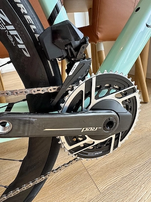 Canyon Ultimate CFR 2025 - Größe M - SRAM Red AXS Bild 4