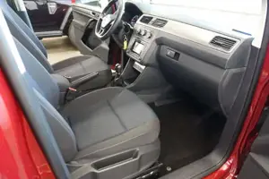 VW Caddy Bild 17