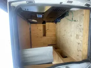 Mercedes Vito ausgebauter Kastenwagen Bild 5