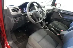 VW Caddy Bild 9