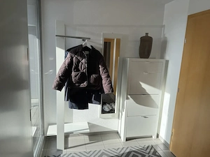 Garderobe mit Spiegel Bild 2