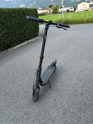 Ninebot Max G2 - 35 km  h einstellbar - Nur 240 km - 2 Monate alt - Top Zustand