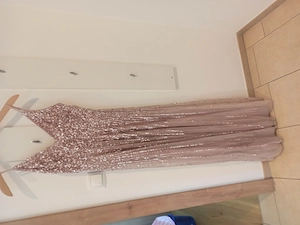 Wunderschönes Paillettenkleid mit Tüll Bild 3